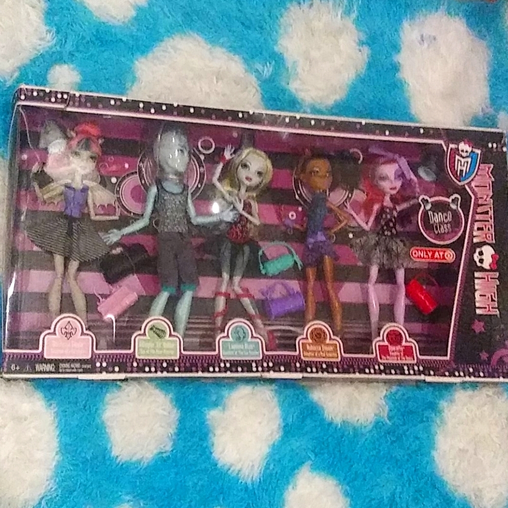 Monster High Dance Dolls Target Exclusive NIB